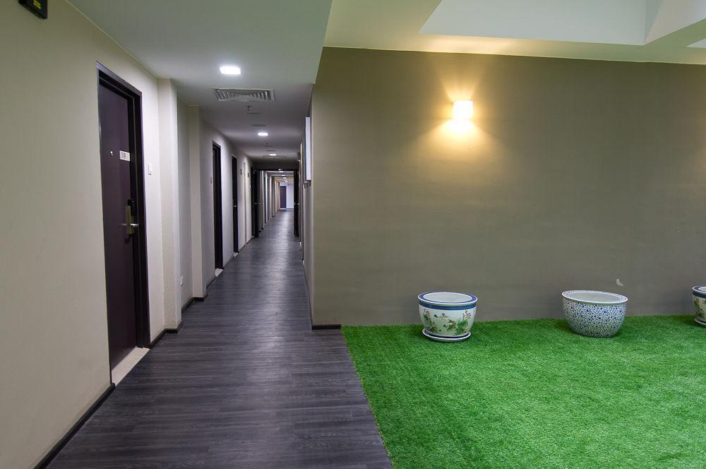 Ajang Hotel Miri Bagian luar foto